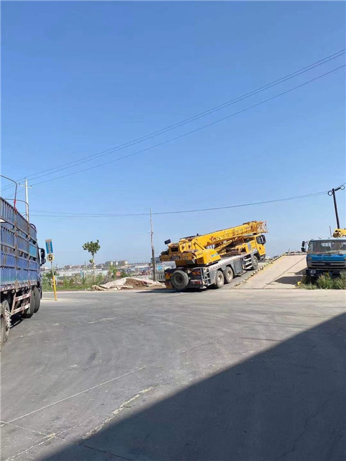 衡东县25吨吊车的租赁价格大概是多少？